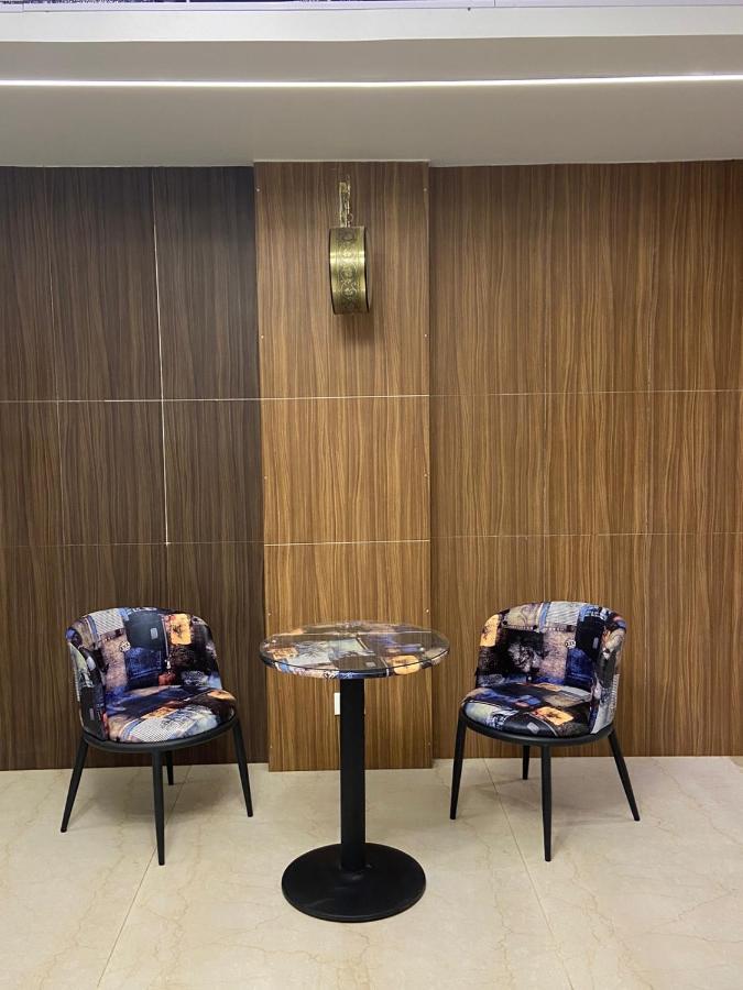 Le Shiv Executive Suite Theni Eksteriør billede