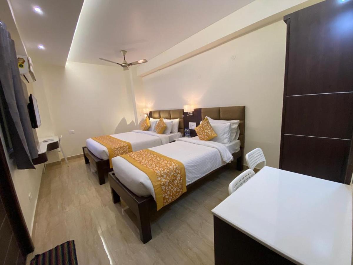Le Shiv Executive Suite Theni Eksteriør billede
